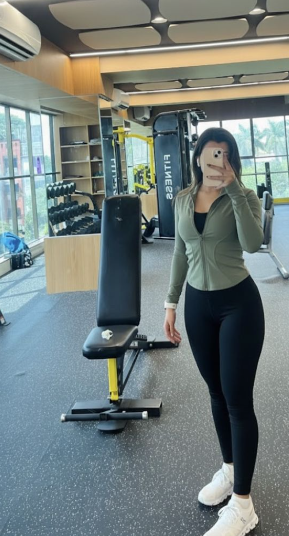 Fernanda R.